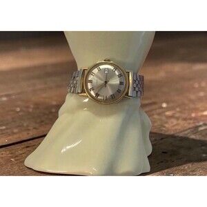 Vintage Timex Mercury, W Date Window,Good Condition,works